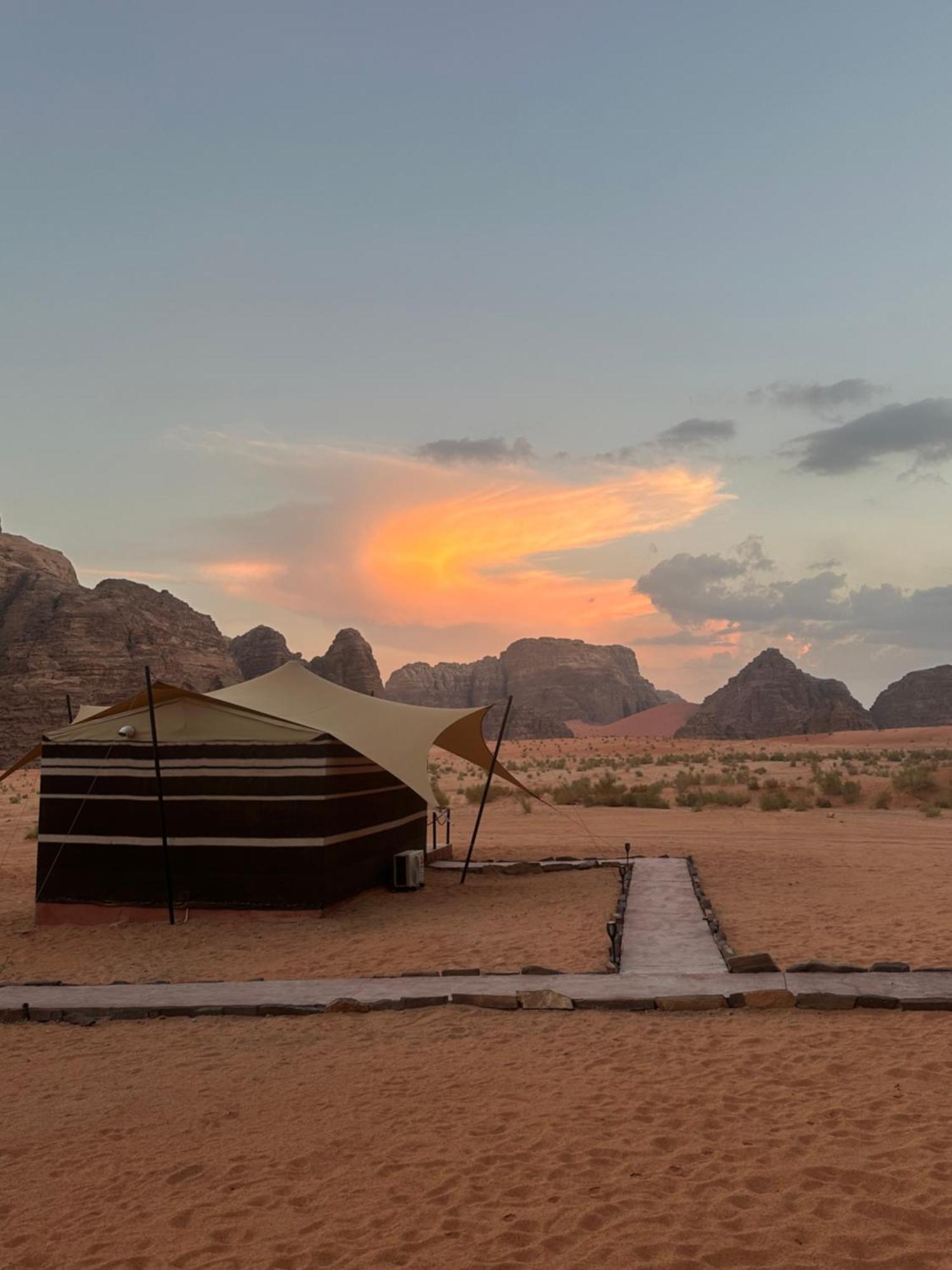 Wadi Rum Mirror Camp المظهر الخارجي الصورة