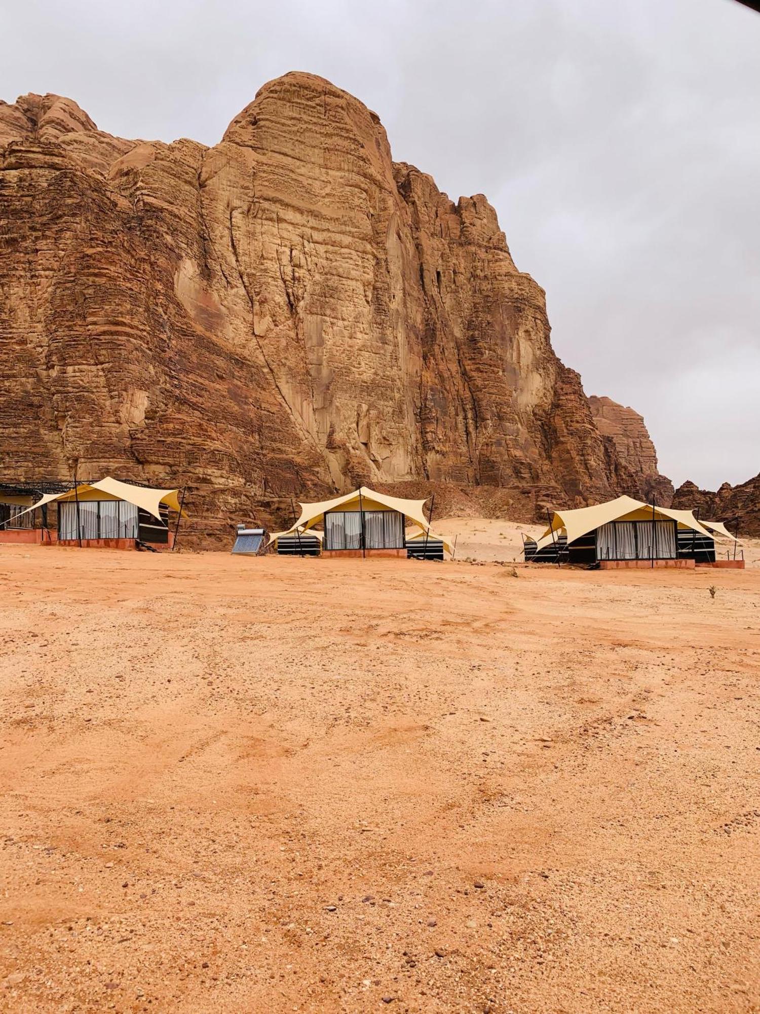 Wadi Rum Mirror Camp المظهر الخارجي الصورة