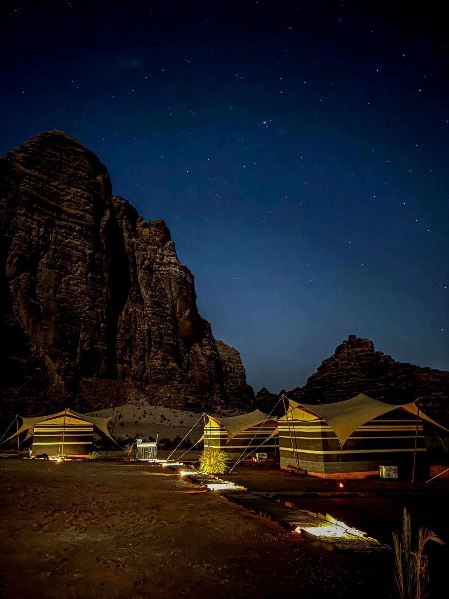 Wadi Rum Mirror Camp المظهر الخارجي الصورة